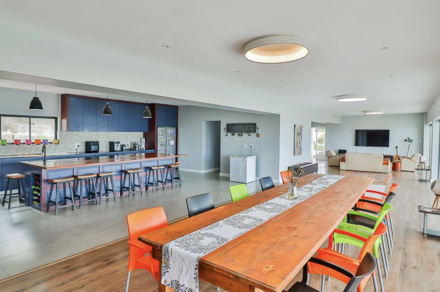 5 Bedroom Property for Sale in Onrus Western Cape
